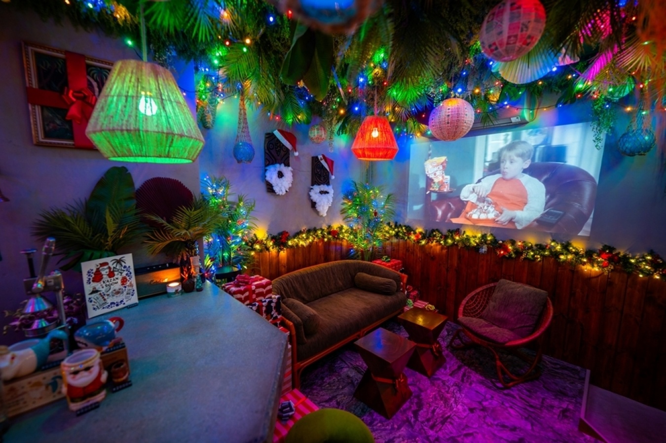 写真は「THE KAZAN ROOM」の去年の様子!