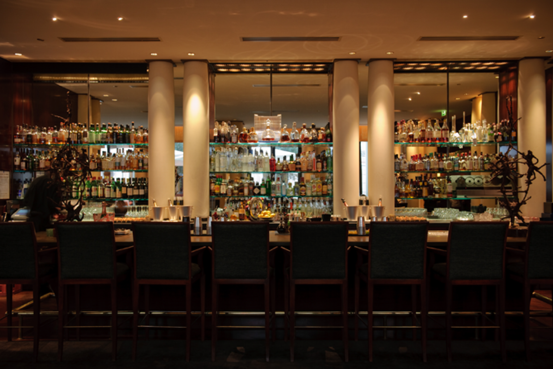 パリジャン＆パリジェンヌを魅了する
ヴァンドーム広場のハイエンドなバー。＜前編＞ 