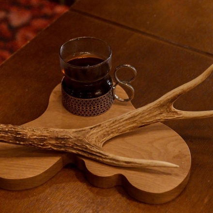 鹿と森香るブルショット