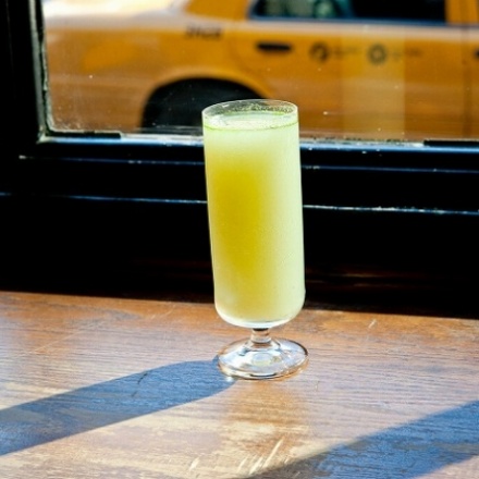 オートモービル