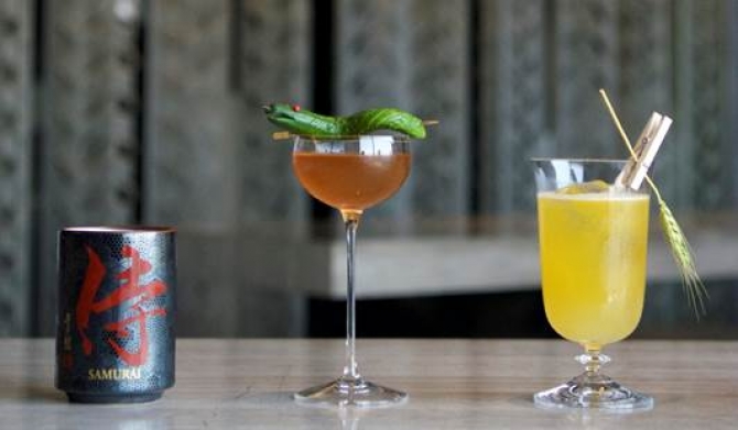 イエロー ブリック ロード(写真右)Yellow Brick Road